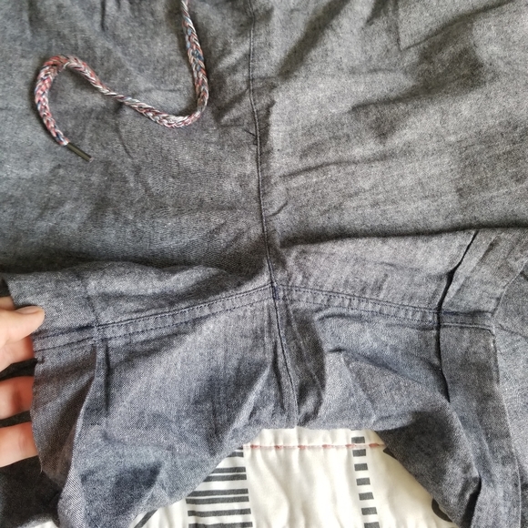 Eddie Bauer Linen Blend Drawstring Shorts size XL - Picture 2 of 8